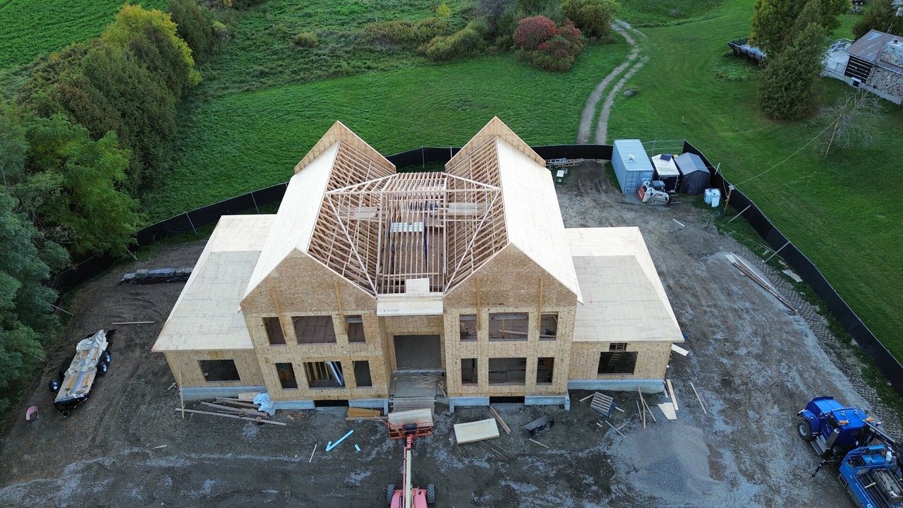 Luxury Custom Home in Loretto, Ontario